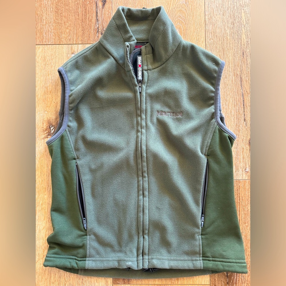 Dark green Women’s Marmot Vest